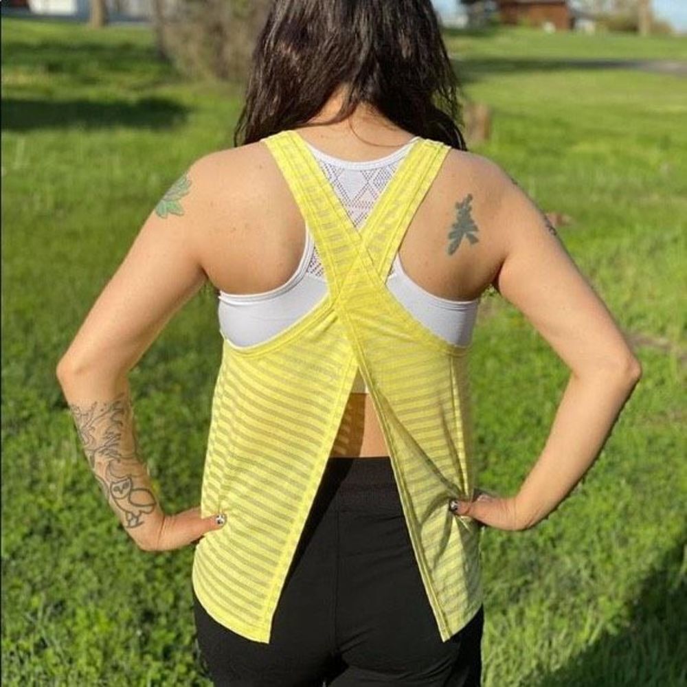 Zyia Lemon Nimbus Split Criss Cross Tie Back Striped Tank Top